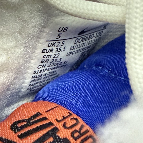 Nike Air Force 1 '07 Womens Size 5 White Sherpa Fleece DO6680-100 Blue Coconut - Picture 14 of 16